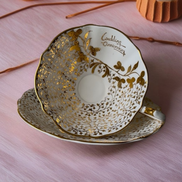 ⭐️HP⭐️Vintage Queen Anne Bone China and Wedding Anniversary Teacup and Saucer - Picture 6 of 9